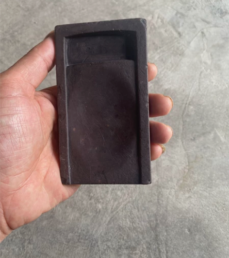 端砚一个，品相如图，看好再拍 感兴趣的话点...