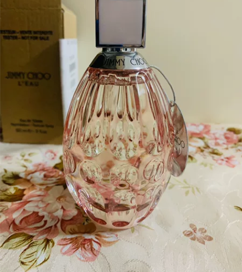 吉米周甘露女士香水100ml全新简装 贵重...