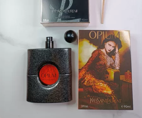 黑鸦香水90ml 都是以前做美妆博主的时候...