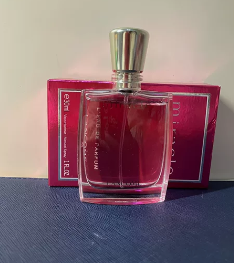 奇迹香水，30毫升余粮如图。 感兴趣的话点...