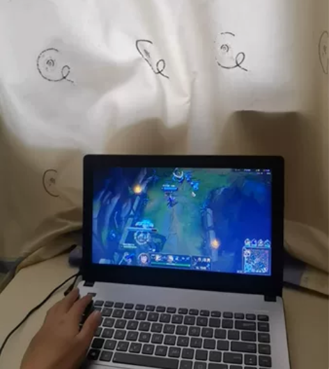 华硕超薄机身，三代i3，独显2G游戏本，8...