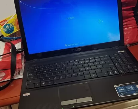 华硕笔记本电脑，基本没怎么用 感兴趣的话点...