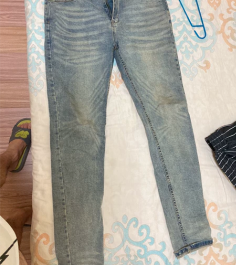 闲置牛仔裤，适合腿细的男生。弹性，质量好9...