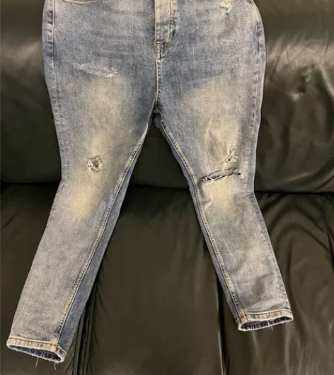 Zara Man 男士破洞锥形牛仔裤，Eu...