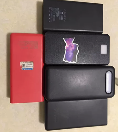 出售5个二手充电宝，全部带灯光！具体容量见...