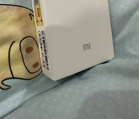 小米移动电源10000Ah便携小巧款全新，...