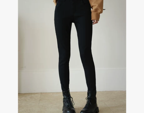 梅子熟了黑色高腰牛仔裤日常休闲百搭修身显瘦...