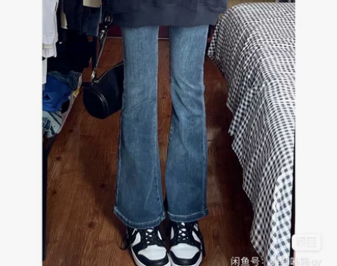微喇叭牛仔裤女2021秋冬加绒新款高腰直筒...