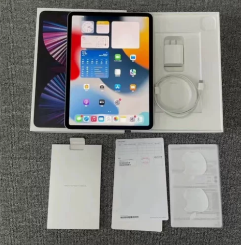 美女自用闲置平板ipad 2018    ...