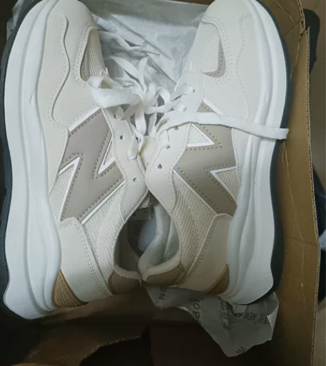 国产新百伦，100出，可刀 感兴趣的话点“...