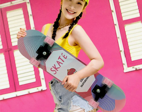 滑板儿童初学者青少年网红新手入门四轮闪光男...