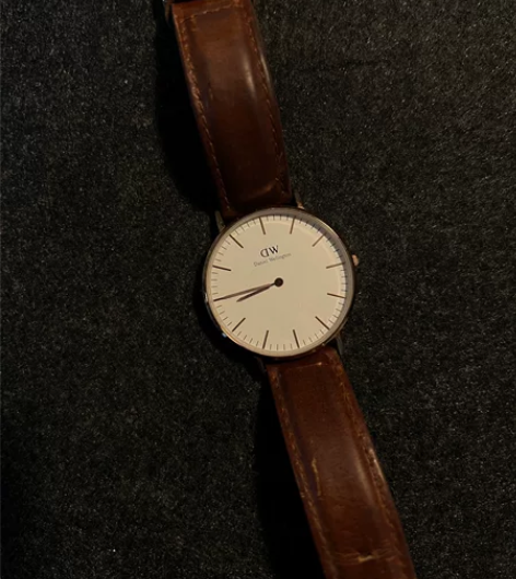 DW手表 腕表 有气质 带原包装 附赠一个...