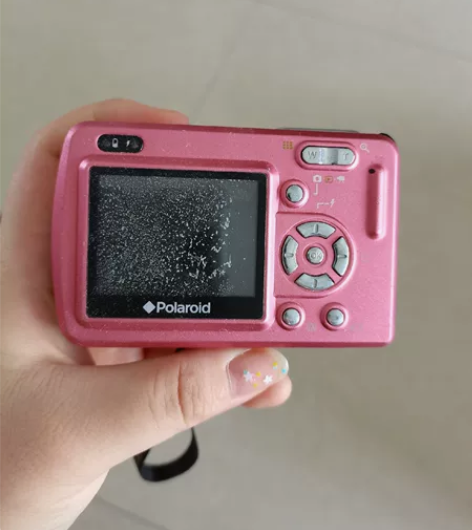 polaroid相机，没有电池，不能开机，...