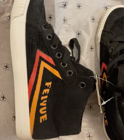 飞跃骑士鞋 女 黑色 盲盒开的款式 全新带...