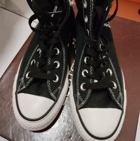 匡威黑色高帮帆布鞋  仅短穿一次 35码 ...