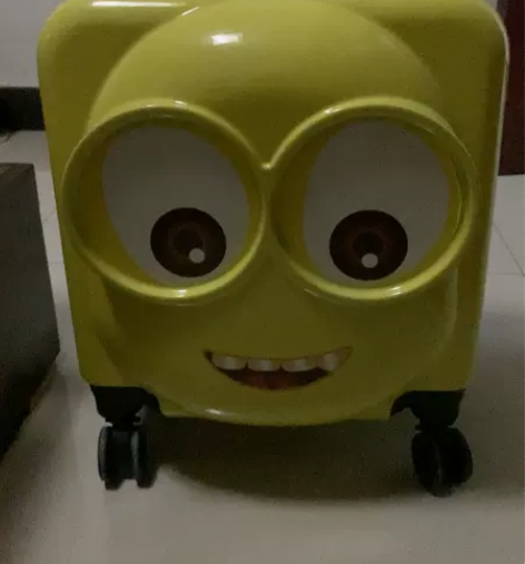 小黄人拉杆箱 感兴趣的话点“我想要”和我私...