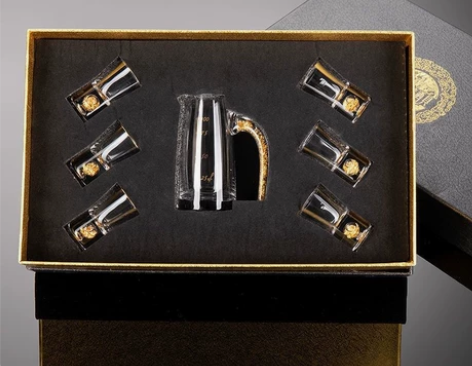 【限时捡漏】材质无铅水晶玻璃，因疫情影响挤压一批金山金箔酒杯...