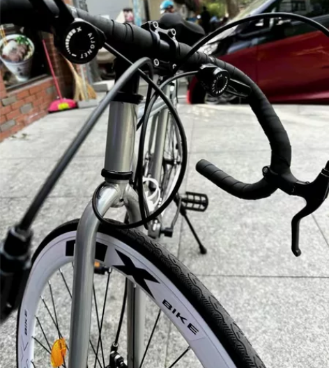 死飞自行车成年人单车公路赛车，给钱就出全新...