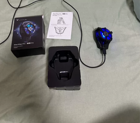 飞智蜂翼2 Pro散热背夹，搭配app可以...