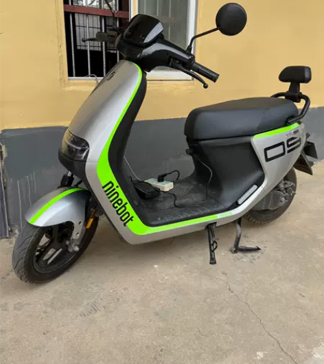 九号e100 2022年10月的车 嘎嘎新...