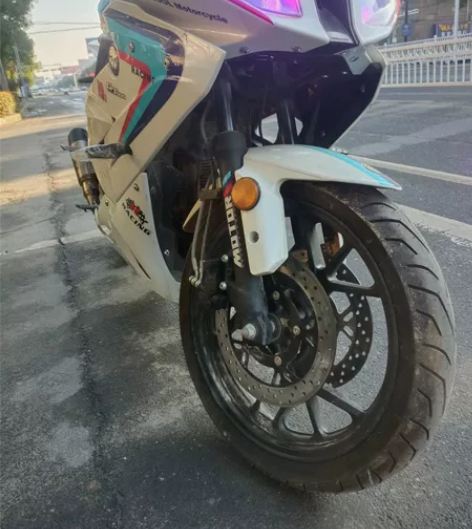 宝雕单缸250，只跑了两百多公里，完全没怎...