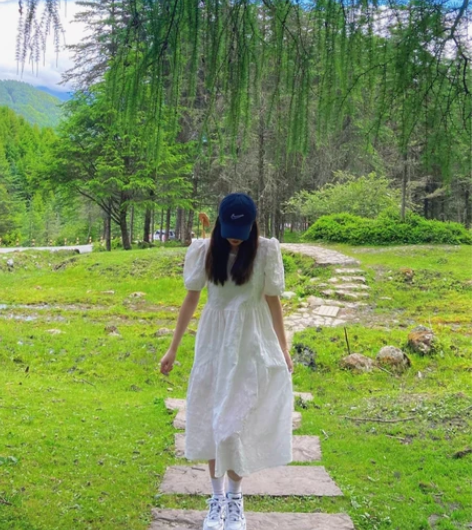 小众法式中长款白色灯笼袖裙 L码（120~...