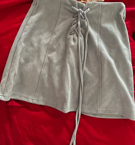 M码包臀裙秋冬季，包邮非偏远 感兴趣的话点...