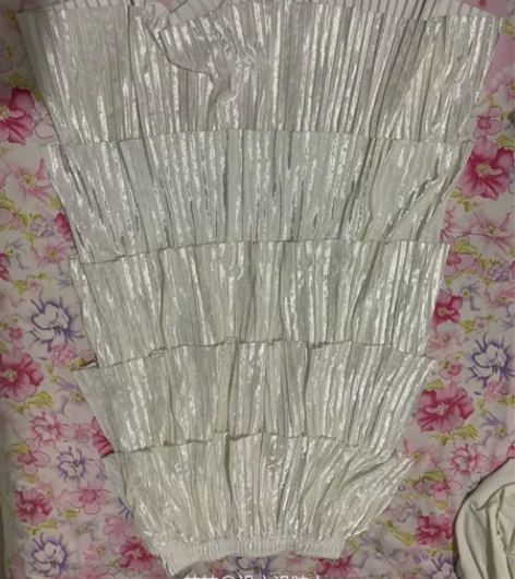 丝绒蛋糕裙 蛋糕裙 感兴趣的话点“我想要”...