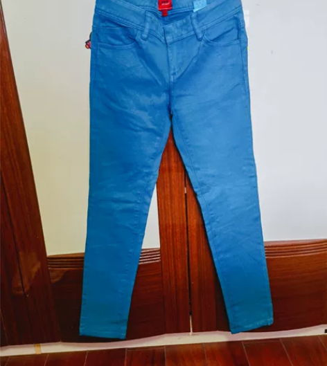 Vero Moda亮色系牛仔裤秋冬厚款显瘦...