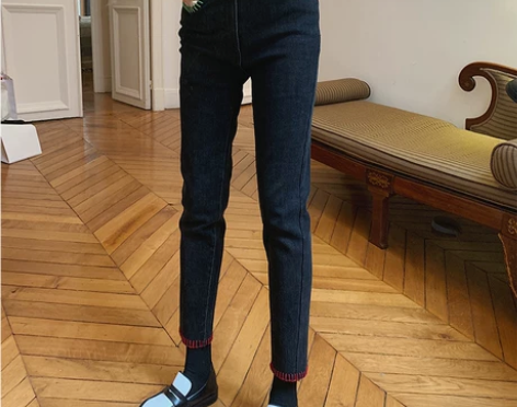 ?[转卖]MONA 黑色牛仔裤女秋冬修身高...