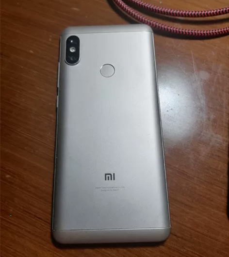 红米Note5 3+32没有任何问题 有屏...