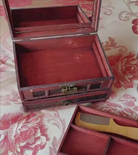 古风  木质收纳盒，带镜子 感兴趣的话点“...