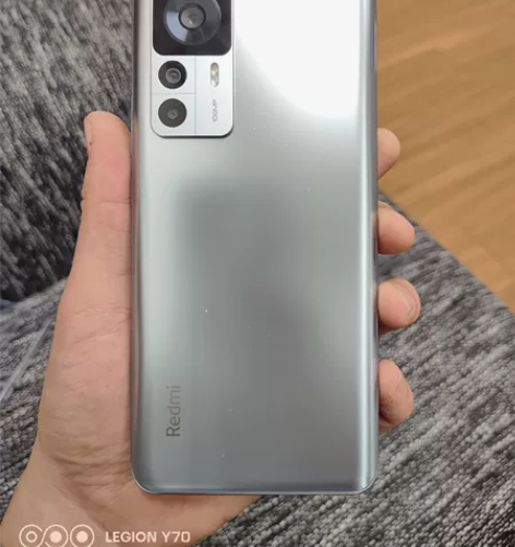 红米k50至尊版，12?256，银色，11...