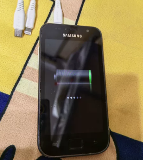 三星手机 GT-19003  三星手机 G...