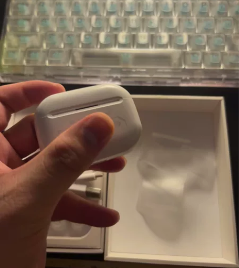 黑鲨凤鸣耳机，打游戏声音无延迟，成色如图 ...