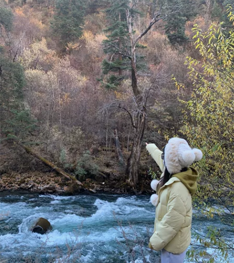 可爱毛绒护耳帽女冬季百搭保暖加厚雷锋帽。杏...