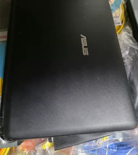 出两个双核的笔记本，一个联想，一个华硕。实...