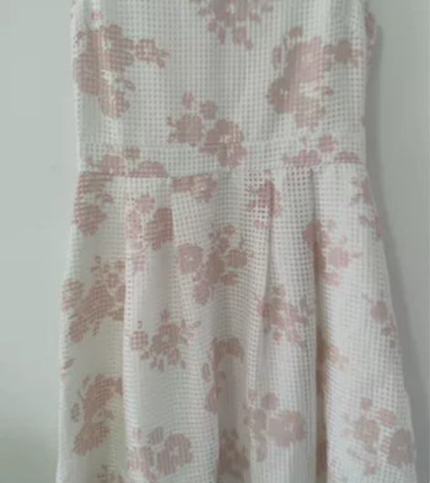 无袖印花镂空连衣裙 服装店关门衣服便宜卖了...