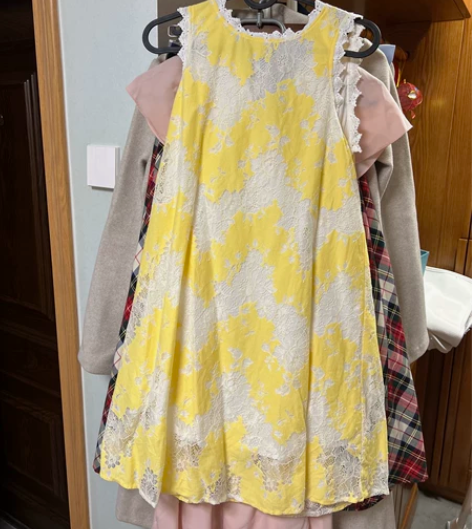 UR黄色连衣裙蕾丝短裙s码155/80A，...