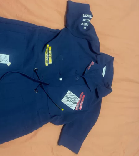 朵以工装连体裤 S码很漂亮的衣服  有范但...