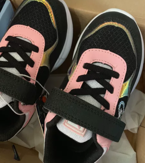 27码运动鞋,内长16.5厘米,一年四季都...