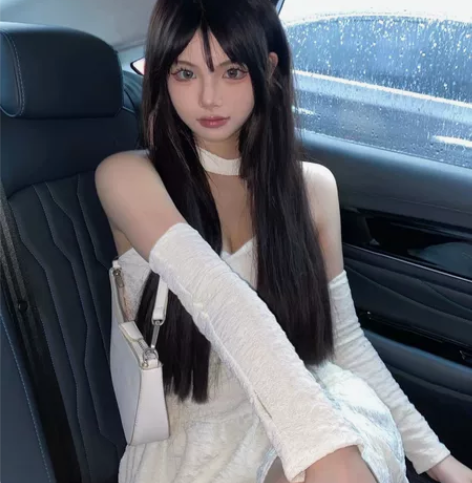 奶甜系连衣裙 仅穿一次 感兴趣的话点“我想...