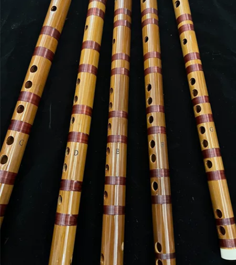 学生精品笛子、对接所有的培训班。学校老师也...