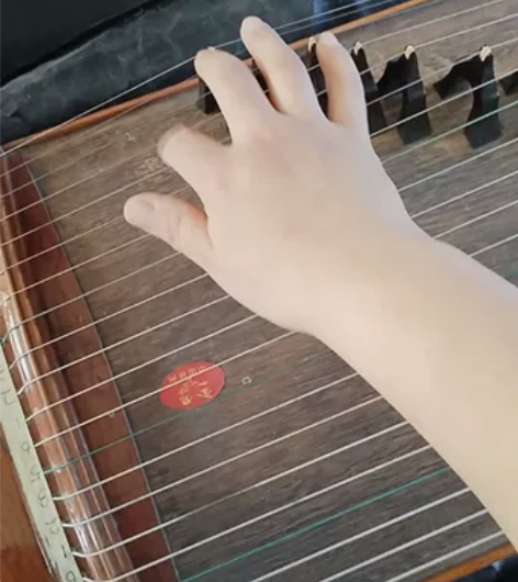 金鹰古筝便宜卖！支架，琴包，扳手（扳手有损...