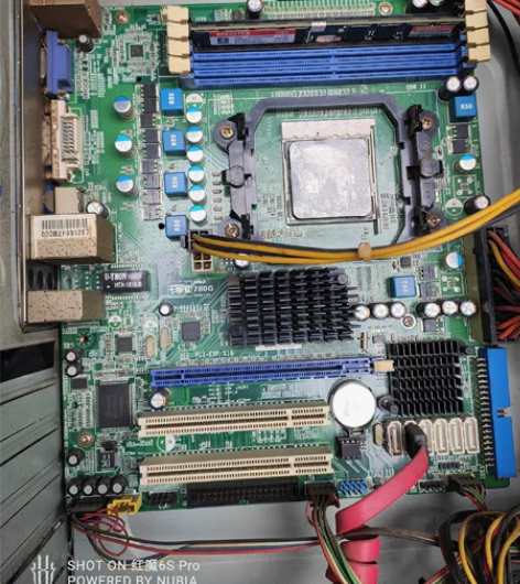 拆机七彩虹780G主板MCP78 N78G...