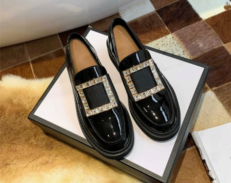 rv方扣水钻单鞋女2022春秋新款真皮小皮...