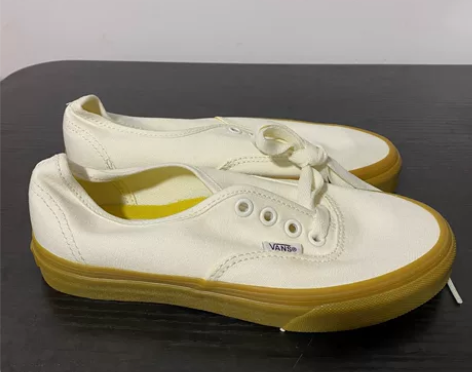 【全新正品35码】vans卡其色生胶aut...