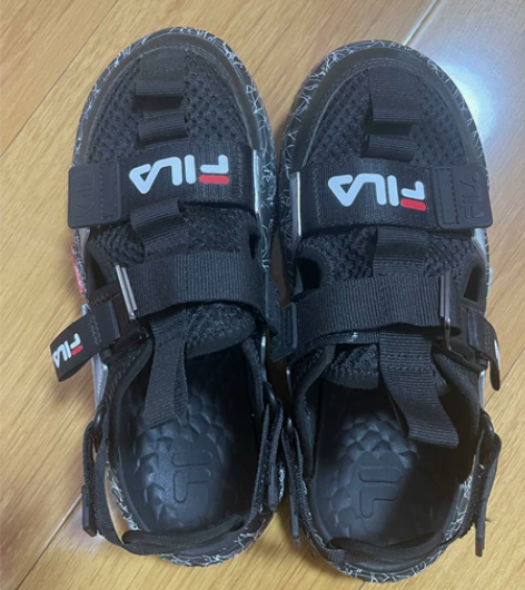 斐乐儿童凉鞋36码。九成新九五成新。就穿了...