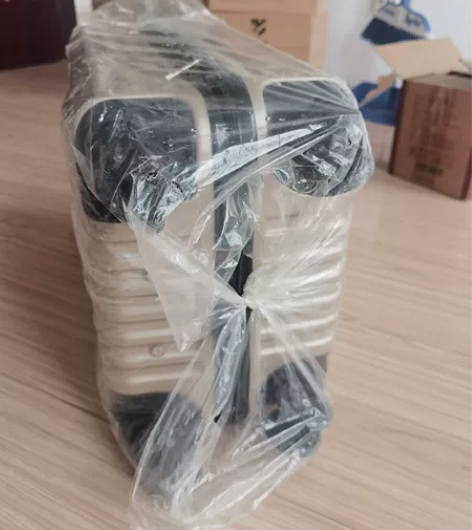 精美拉杆箱，金蛇，银色都有，处理存货，便宜...