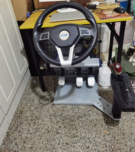 驾照刚拿到了，现在转让一台自用的易驾星驾驶...